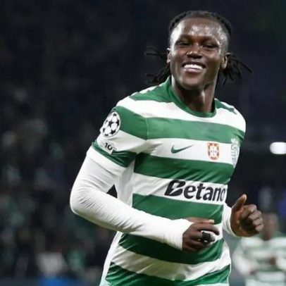 Geovany Quenda atento ao jogo do Sporting reage em bom inglês
