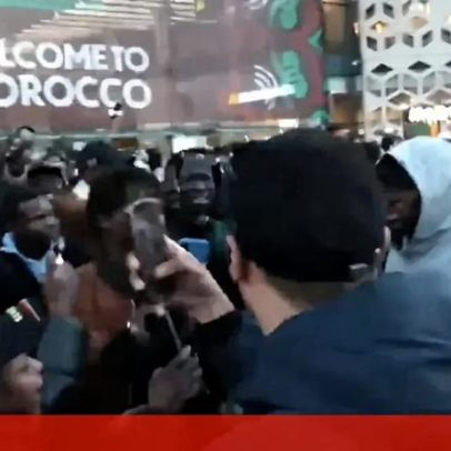 Caos em Rabat: fãs cercam estação de comboios para receber seleção senegalesa