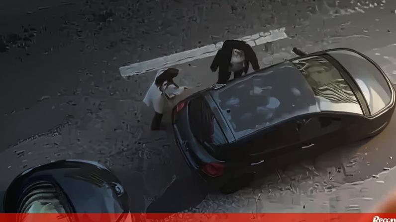 Raiva ao volante transforma rua francesa em pista de 'carrinhos de choque'