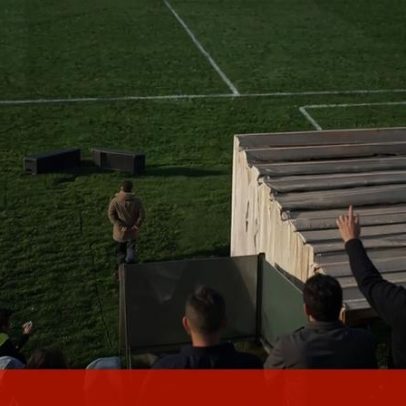 Mourinho mira adeptos do Rio Ave e regressa ao relvado