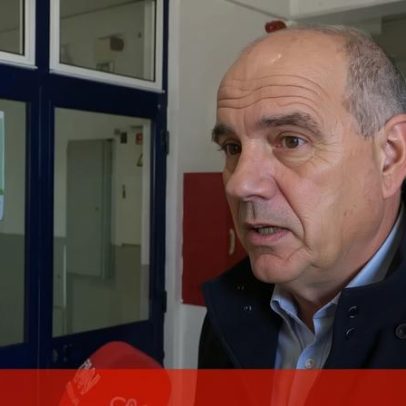 Paulo Raimundo é o primeiro líder político a votar nestas Presidenciais