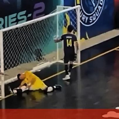 Ricardinho apresenta espetáculo na Indonésia
