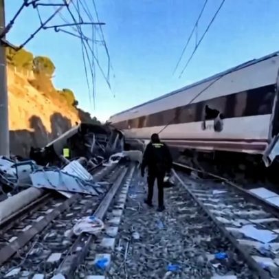 Menina de 6 anos fica órfã após acidente ferroviário em Espanha