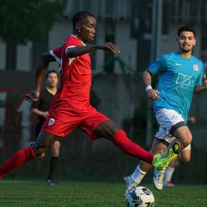 V. Guimarães garante avançado do Salgueiros para a equipa B