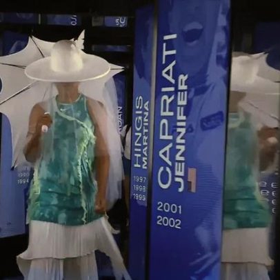 Naomi Osaka brilha com entrada icónica no Open da Austrália