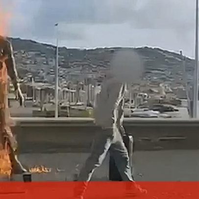 Homem ateia fogo à estátua de Cristiano Ronaldo no Funchal