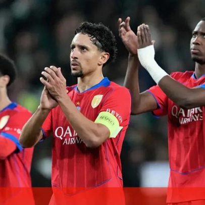 Suárez temível, domínio estéril e desenhos de criança: Sporting-PSG na França