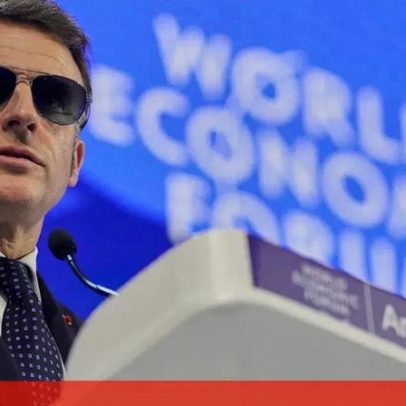 Look de aviador de Macron faz fabricante subir 4,6 milhões na bolsa