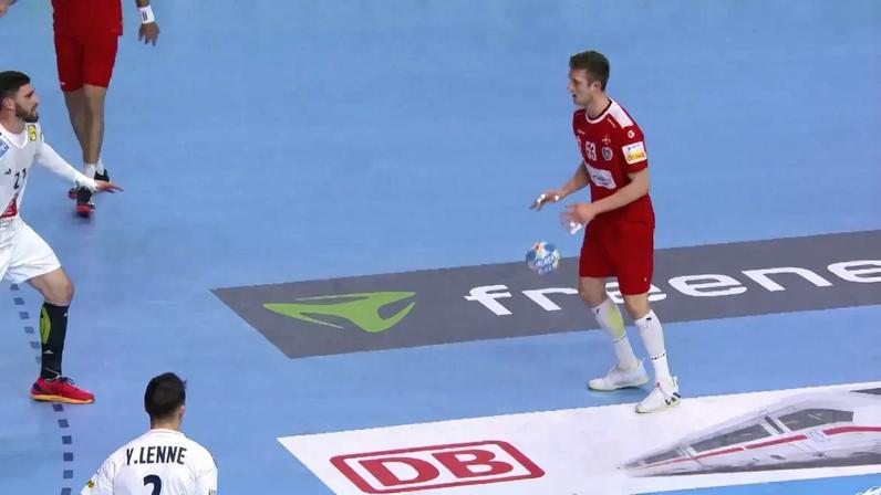 A Seleção Nacional continua em ação no Europeu de andebol. Depois de ter vencido a tetracampeã mundial Dinamarca, Portugal caiu diante da Alemanha, num jogo de emoções fortes, como nos conta Ricardo Andorinho, antigo internacional português. O próximo jogo de Portugal será contra França, este sábado, a partir das 14h30.