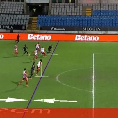 Segundo golo do Casa Pia ao AVS provoca protestos; lance regular por dois cm