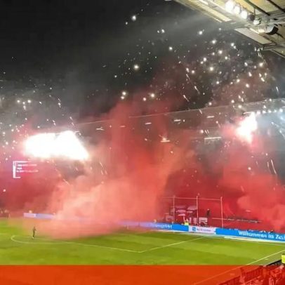 Adeptos do St. Pauli voltam a marcar presença em jogo com o Hamburgo