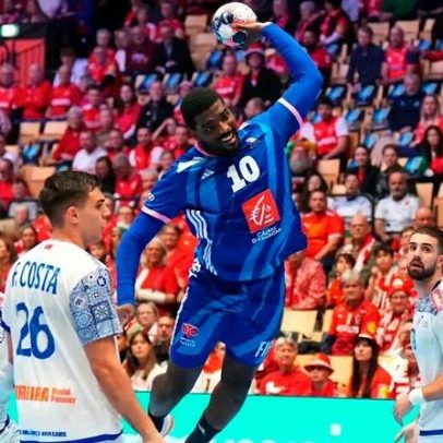 Portugal sofre derrota frente à França e complica apuramento