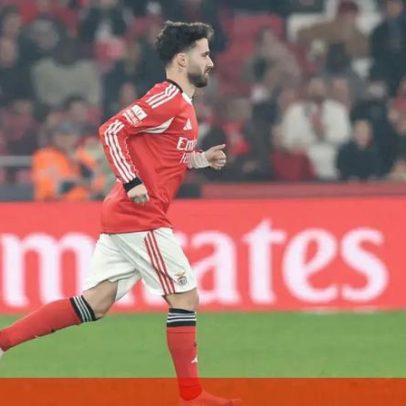 Rafa é lançado no Benfica-E. Amadora divide bancada entre aplausos e assobios