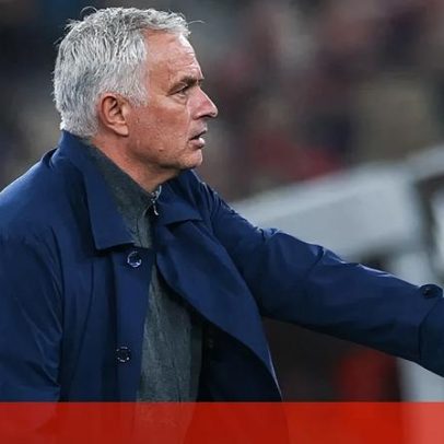 José Mourinho realiza conferência em direto