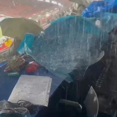 Chuva forte no Camp Nou provoca inundações e danos em dezenas de computadores