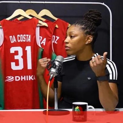 Márcia Costa equilibra basquetebol e aulas num ginásio
