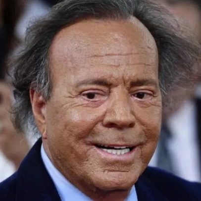 Ex de Julio Iglesias revela relação com o cantor: drogas, orgias e controlo