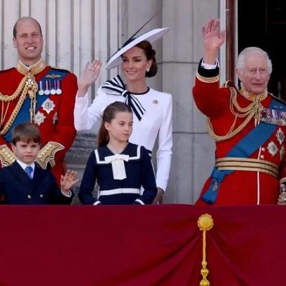 Família real britânica acusada de gastos excessivos com viagens de helicóptero
