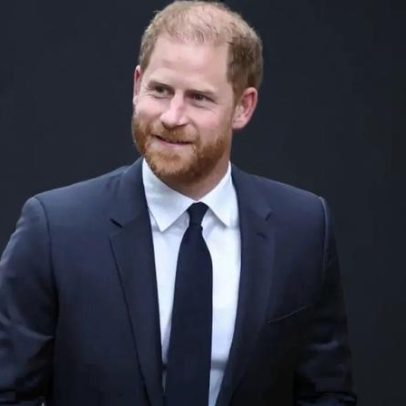 Príncipe Harry chega a Londres para julgamento contra o Daily Mail