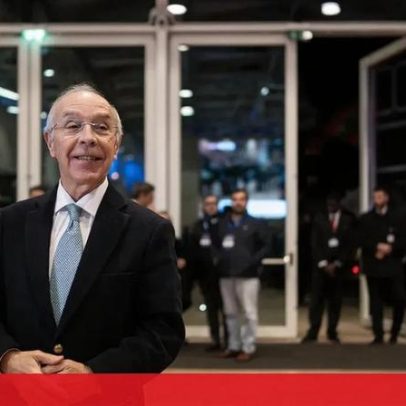 Quinto dia de campanha: candidatos presidenciais divididos pelo país