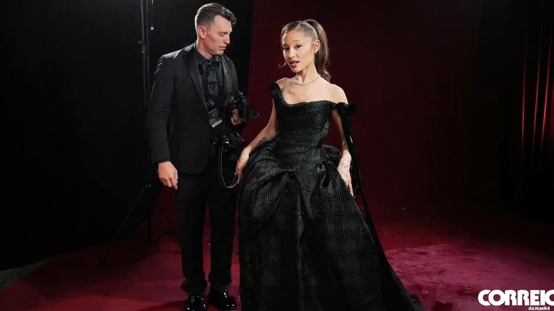 Ariana Grande na 83.ª edição dos Globos de Ouro, este domingo