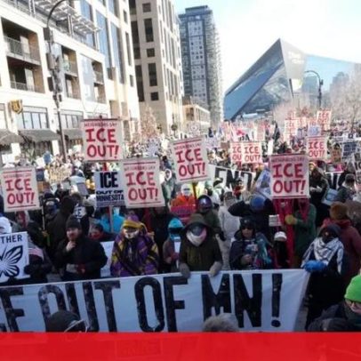 Manifestantes invadem hotel onde suspeitam haver agentes do ICE em Minneapolis