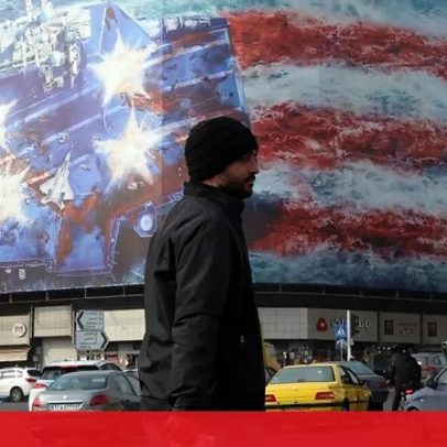 Irão ergue mural a alertar os EUA para não atacarem o país