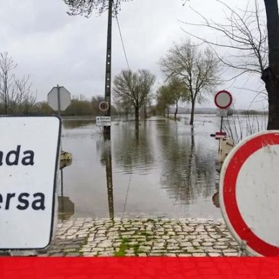 Mais de 20 estradas nacionais e municipais fechadas por mau tempo