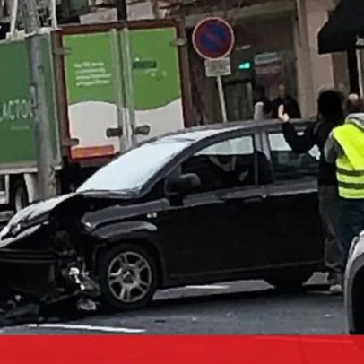Viatura da PJ envolvida em colisão aparatosa em Lisboa