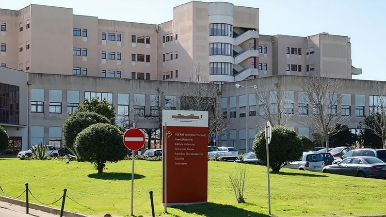 Doentes urgentes aguardam oito horas pela primeira observação no Amadora-Sintra