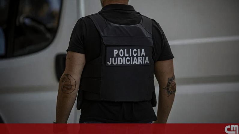 Homem encontrado abandonado com cinto ao pescoço em Peniche; possível rapto