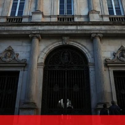 Idosos enganados por cuidadora assinam doação de prédio sem conhecimento