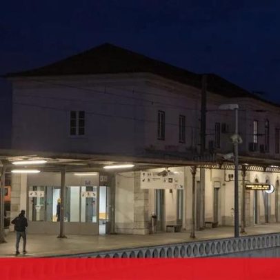 Comboio Intercidades retido na estação de Coimbra por surto psicótico de passageiro