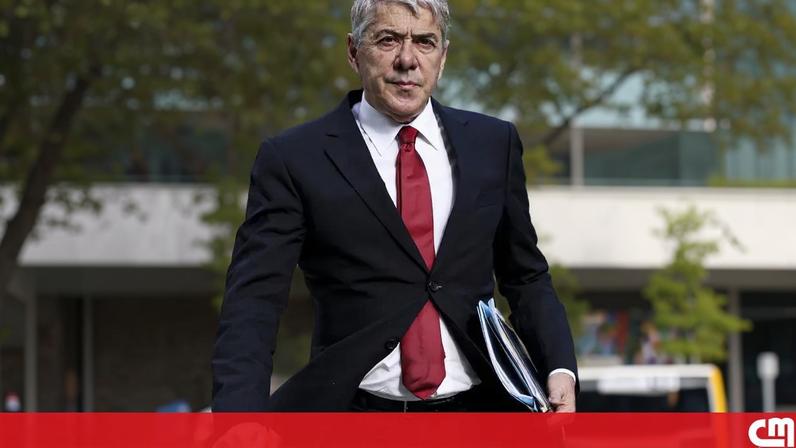José Sócrates fica novamente sem advogado