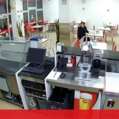 Câmaras de videovigilância mostram dona de café a impedir ladrão em Braga