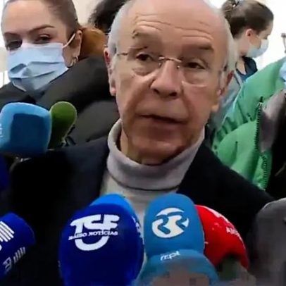 Marques Mendes afirma que Comissão Executiva do SNS está desaparecida em combate, sem pedir demissão da ministra