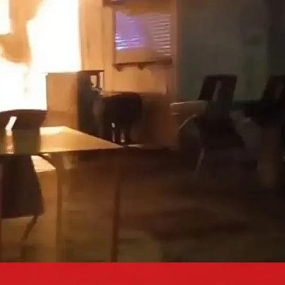 Incêndio destrói parcialmente restaurante na Praia da Rocha, Portimão