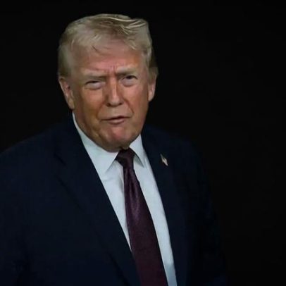 Trump apoia agente do ICE que matou Renee Good, dizendo que ela era violenta