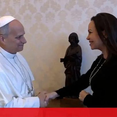 Papa Leão XIV recebe María Corina Machado em audiência surpresa