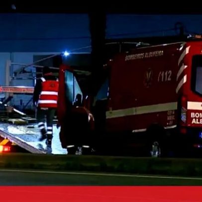Acidente entre carro e ambulância na EN125, Faro