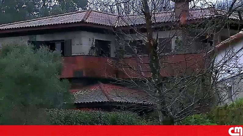 Incêndio destrói rés-do-chão de habitação e deixa sete pessoas desalojadas em Penafiel