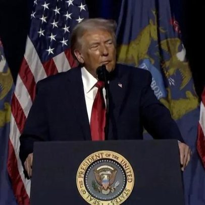 Trump classifica protestos contra o ICE de motins falsos encenados