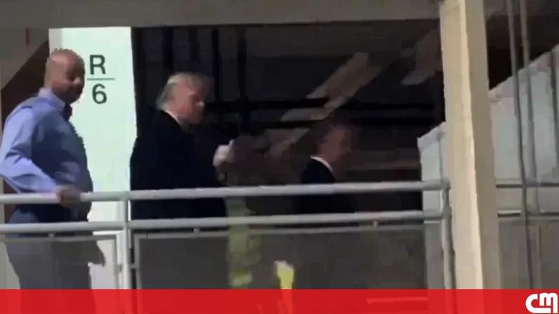 Vídeo mostra Trump a fazer gesto obsceno a trabalhador da Ford
