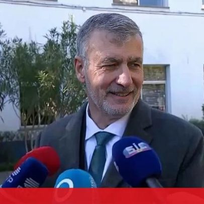 Gouveia e Melo já votou, esperando que os portugueses decidam o seu destino
