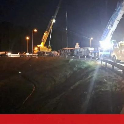 Homem ferido após despiste de camião na A28 em Esposende; trânsito condicionado
