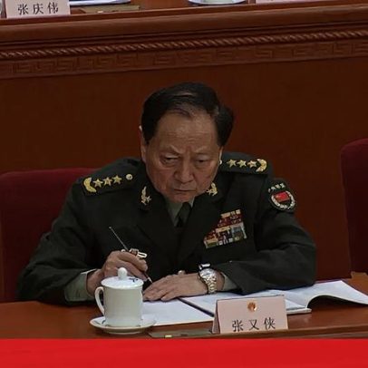 General chinês de topo sob investigação por violações da disciplina e da lei