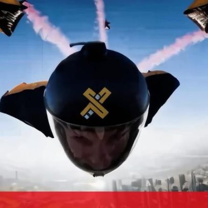 Atletas de wingsuit desafiam a gravidade no hotel mais alto do mundo, no Dubai