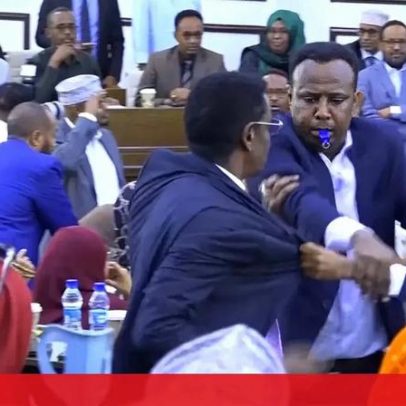 Confrontos no parlamento da Somália por propostas de emendas constitucionais