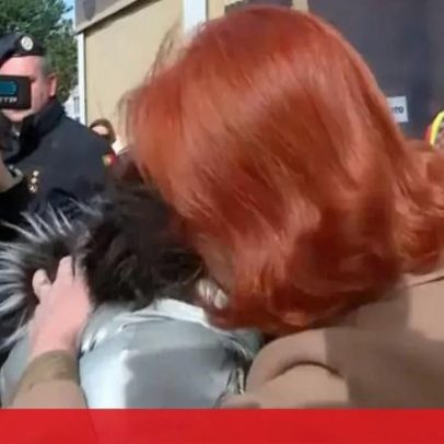 Ministra do Ambiente consola comerciante em lágrimas em Alcácer do Sal