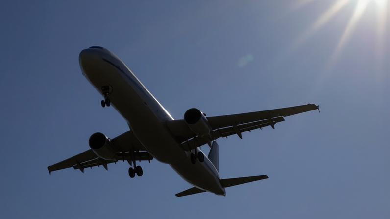 Aeroporto de Viena suspende operações por gelo